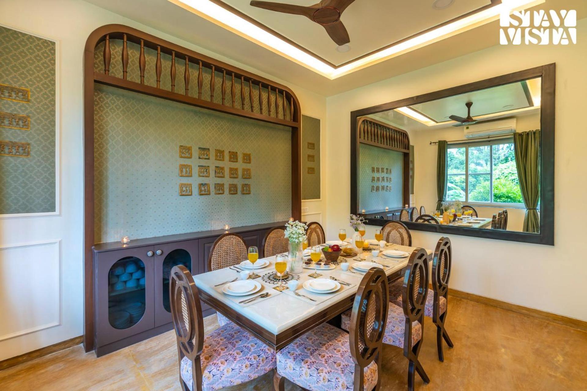 Stayvista At Wandering Vines Indoor Pool 4Bhk Luxury Villa In Delhi Sohna Exteriér fotografie